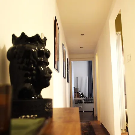 Appartement 374 *